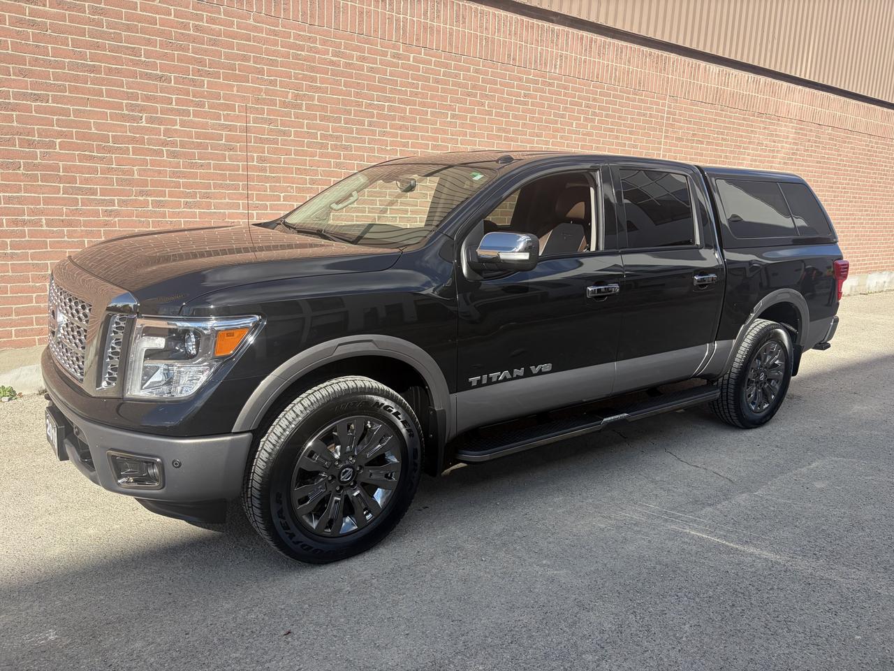 2019 Nissan Titan Platinum Photo