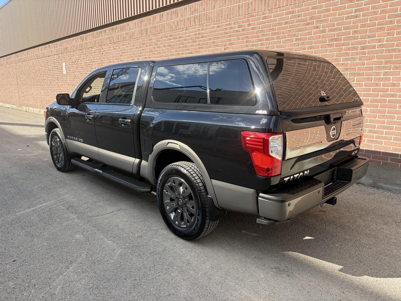 2019 Nissan Titan Platinum Photo