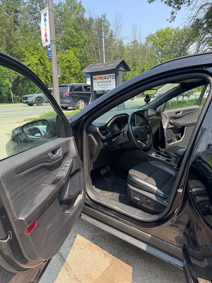 2024 Ford Escape ST-Line Photo
