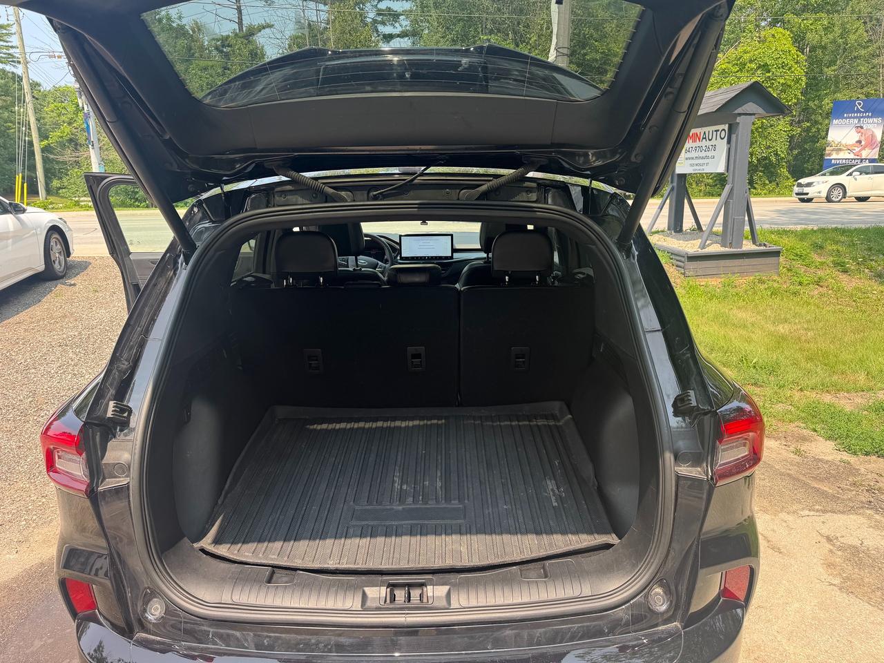 2024 Ford Escape ST-Line Photo