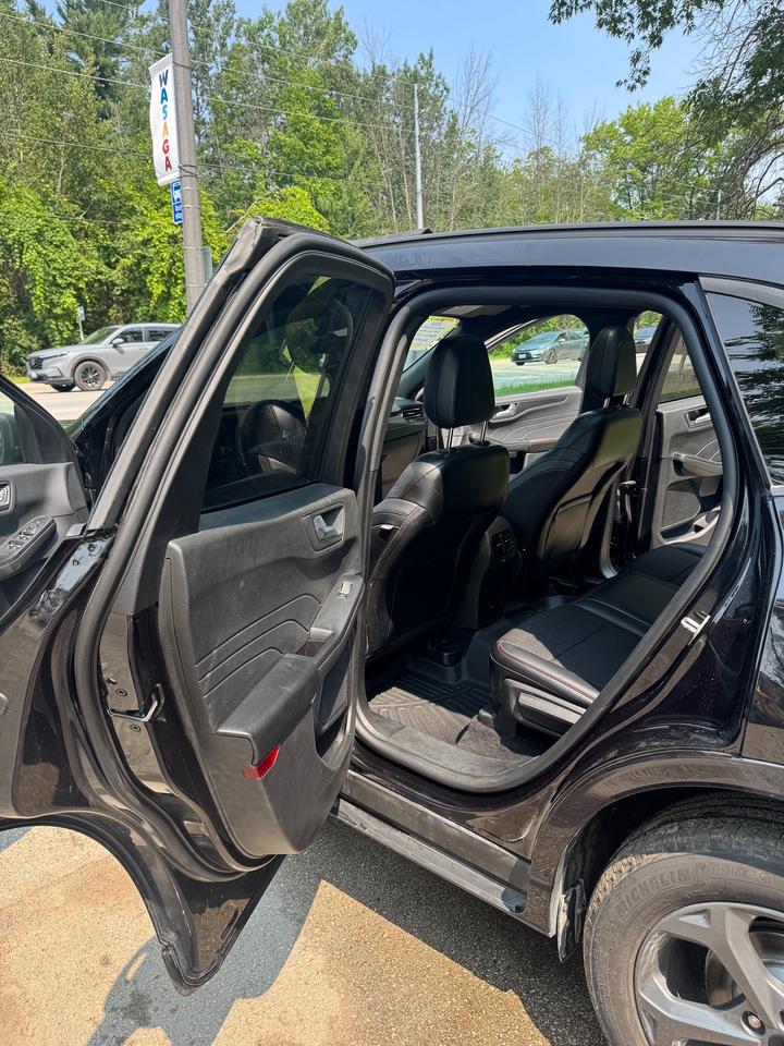 2024 Ford Escape ST-Line Photo