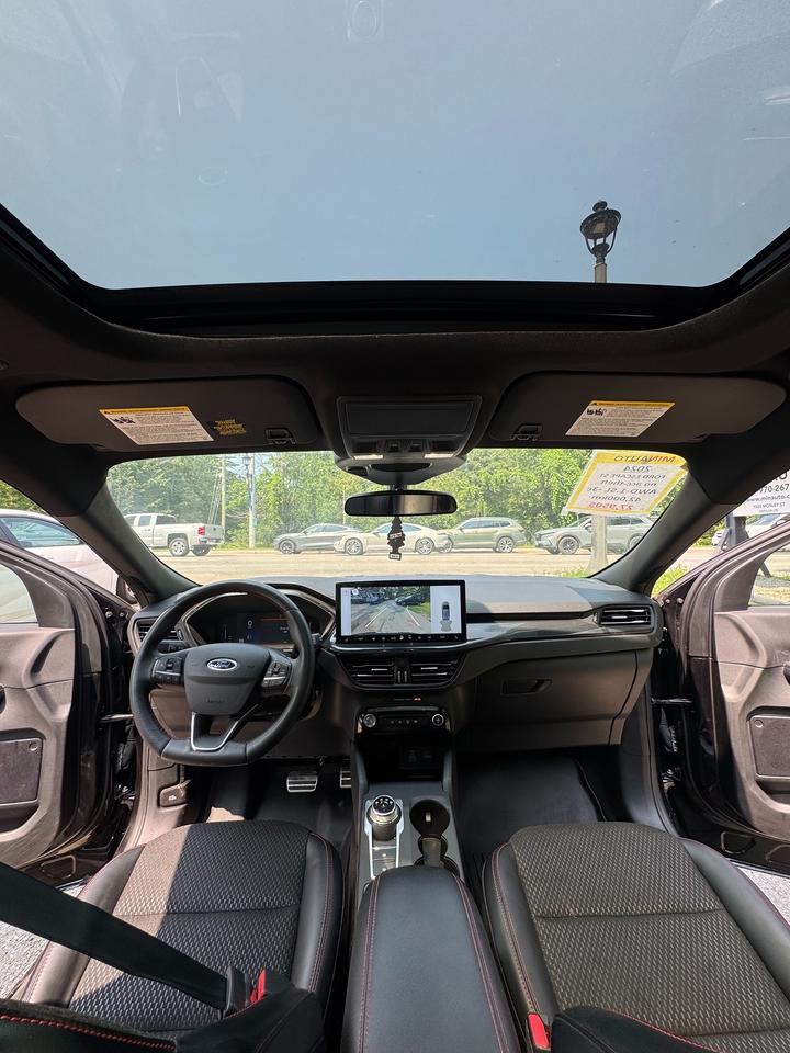 2024 Ford Escape ST-Line Photo