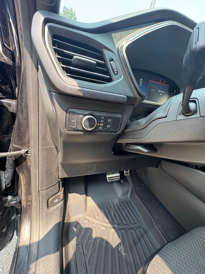 2024 Ford Escape ST-Line Photo