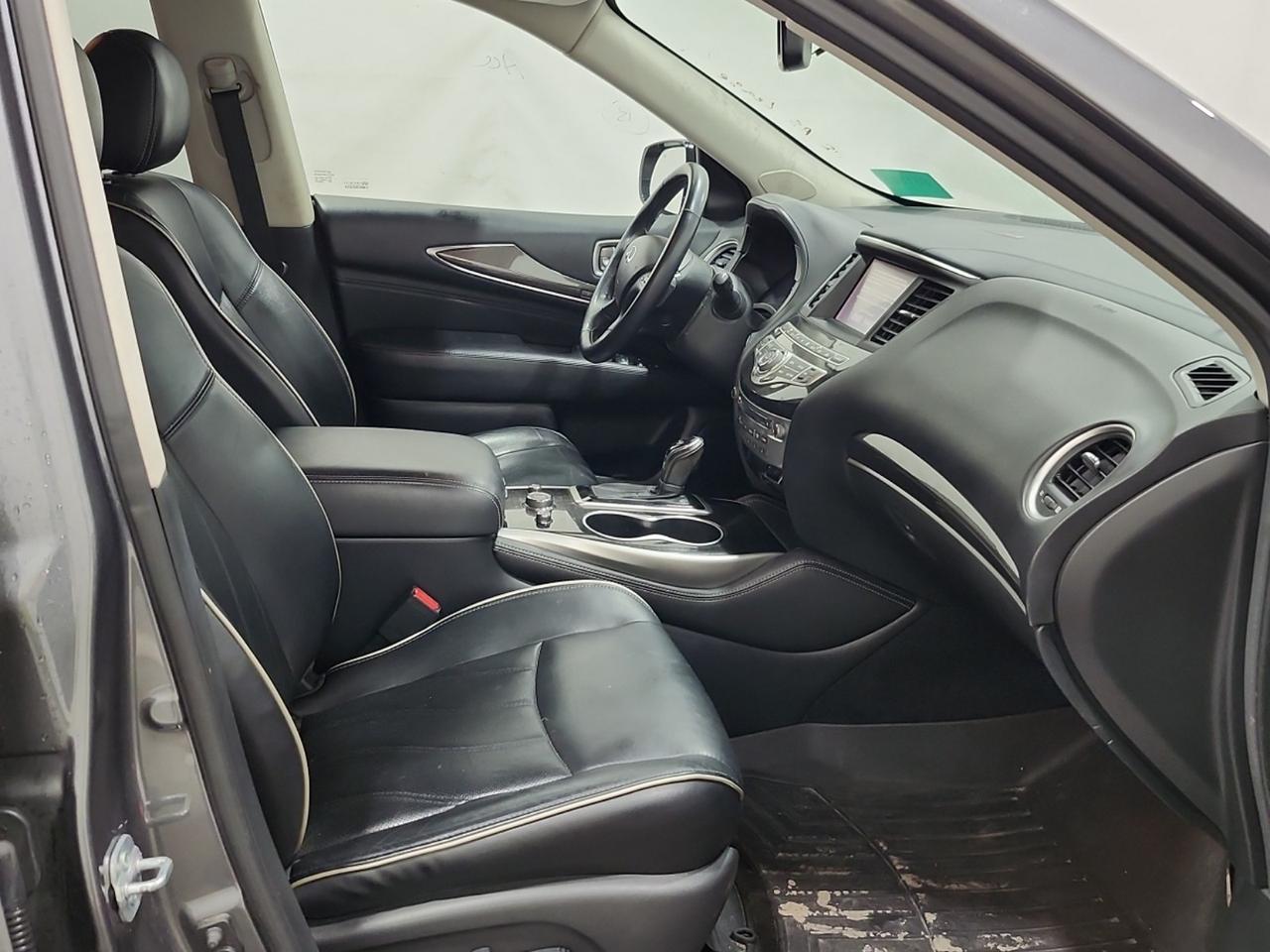 2017 Infiniti QX60 AWD - Photo #3