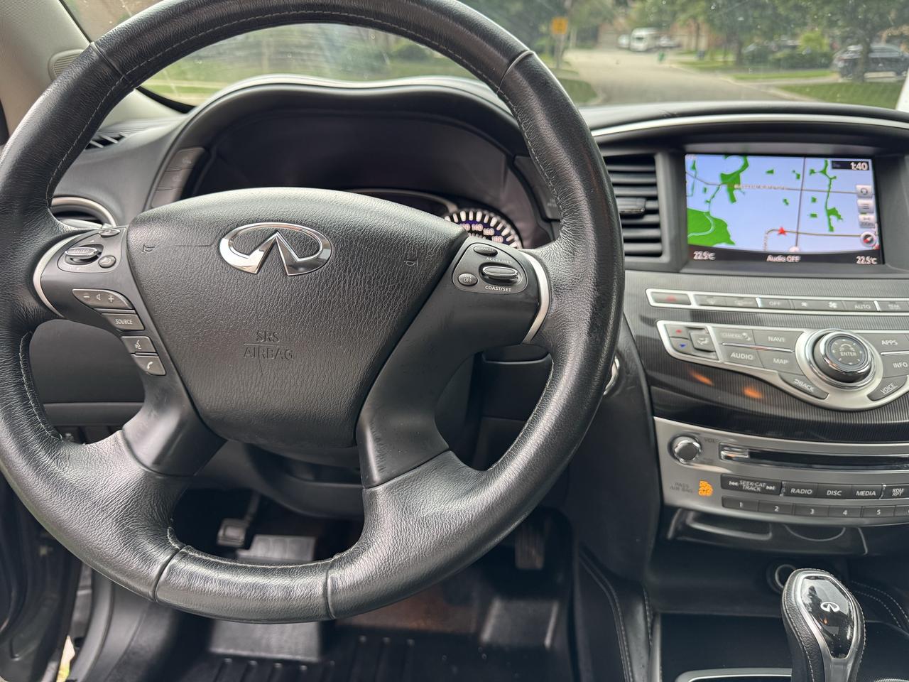 2017 Infiniti QX60 AWD - Photo #16