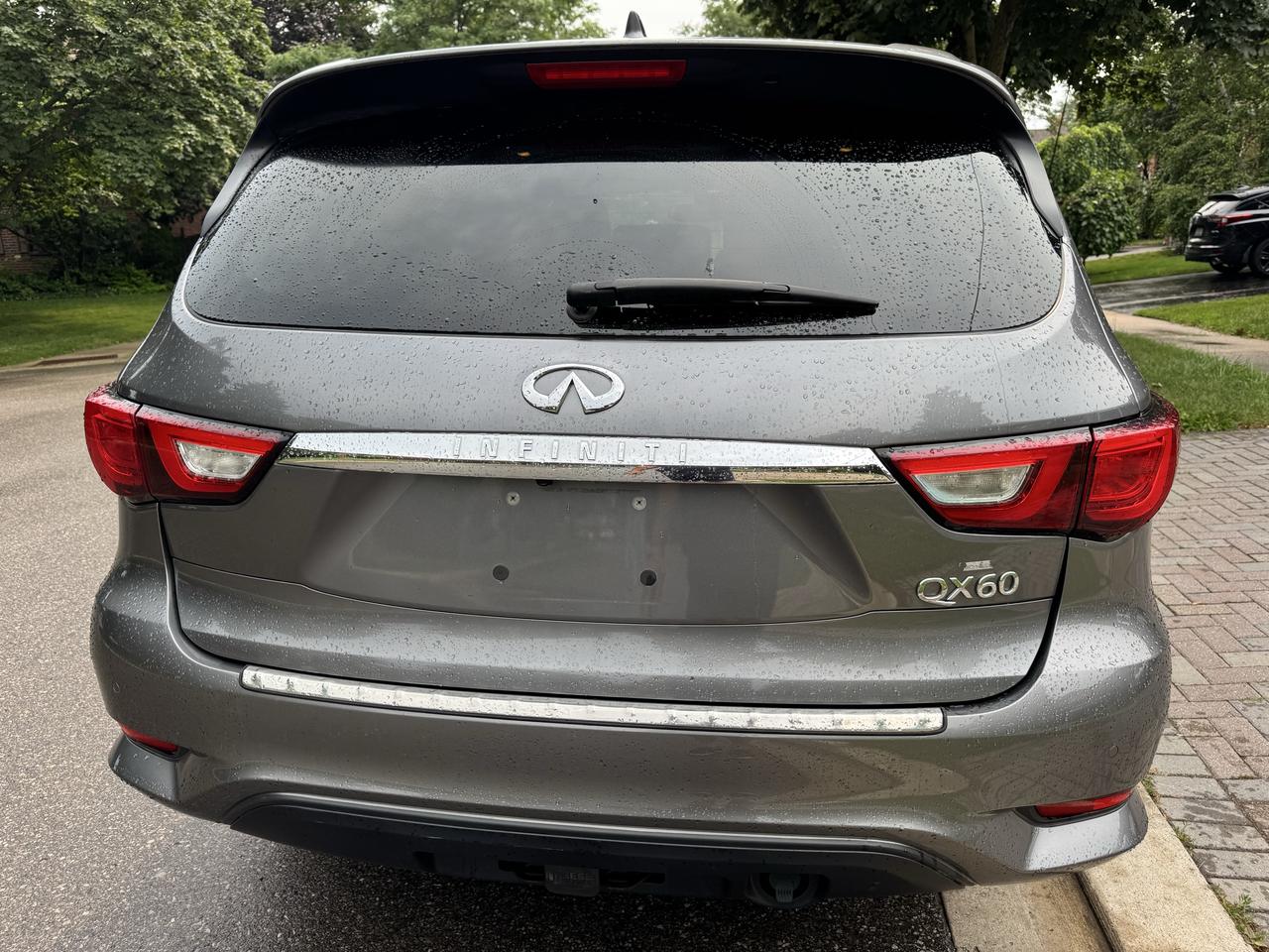 2017 Infiniti QX60 AWD Photo