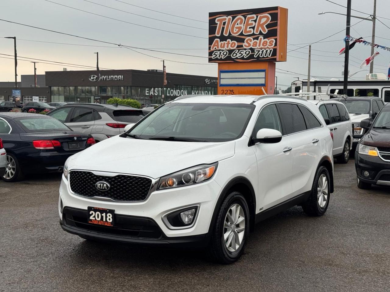 2018 Kia Sorento LX, NO ACCIDENTS, 4 CYLINDER, CERTIFIED Photo