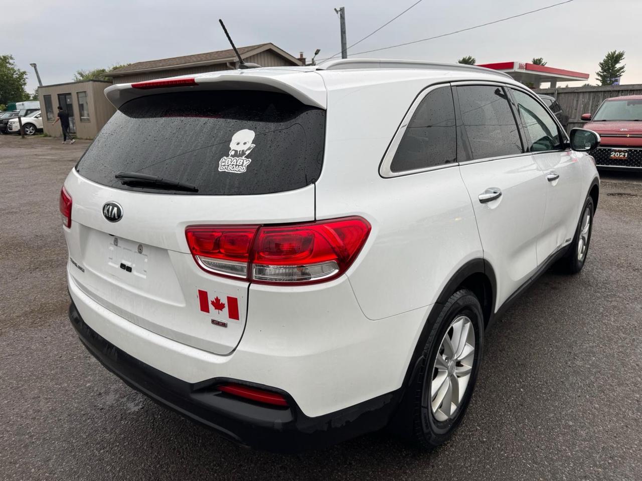 2018 Kia Sorento LX, NO ACCIDENTS, 4 CYLINDER, CERTIFIED Photo