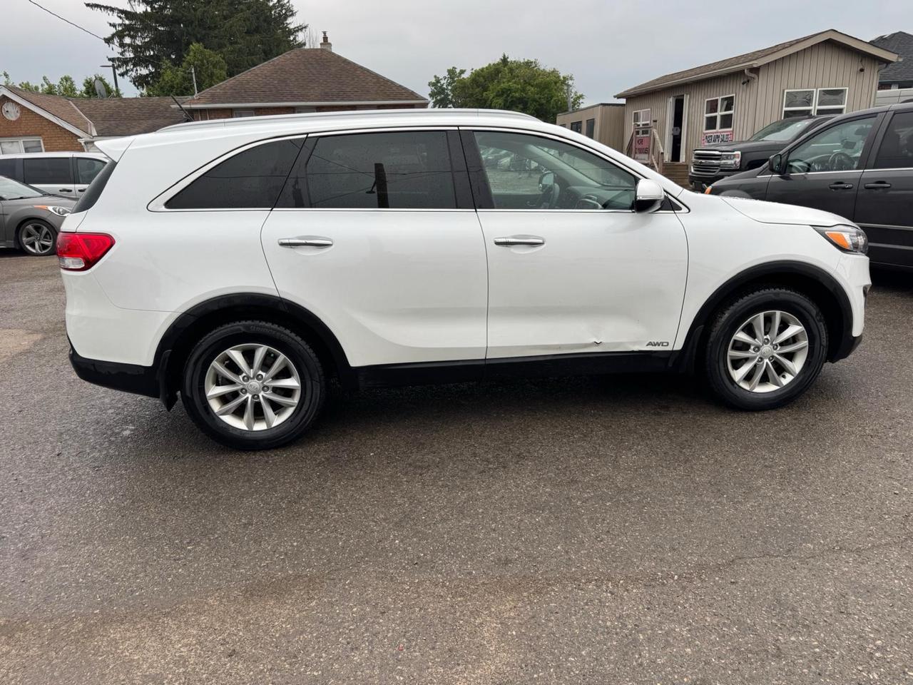 2018 Kia Sorento LX, NO ACCIDENTS, 4 CYLINDER, CERTIFIED Photo