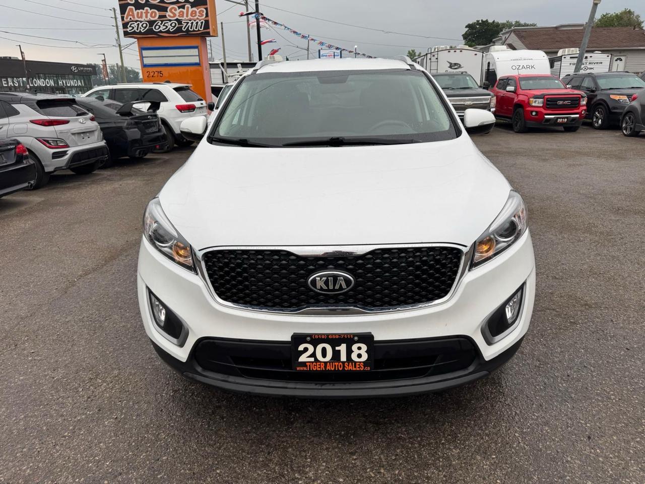 2018 Kia Sorento LX, NO ACCIDENTS, 4 CYLINDER, CERTIFIED Photo