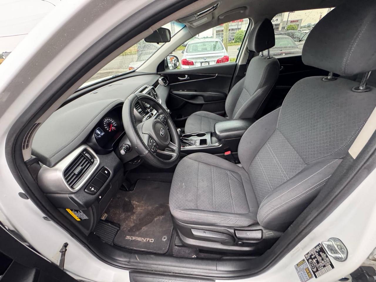 2018 Kia Sorento LX, NO ACCIDENTS, 4 CYLINDER, CERTIFIED Photo