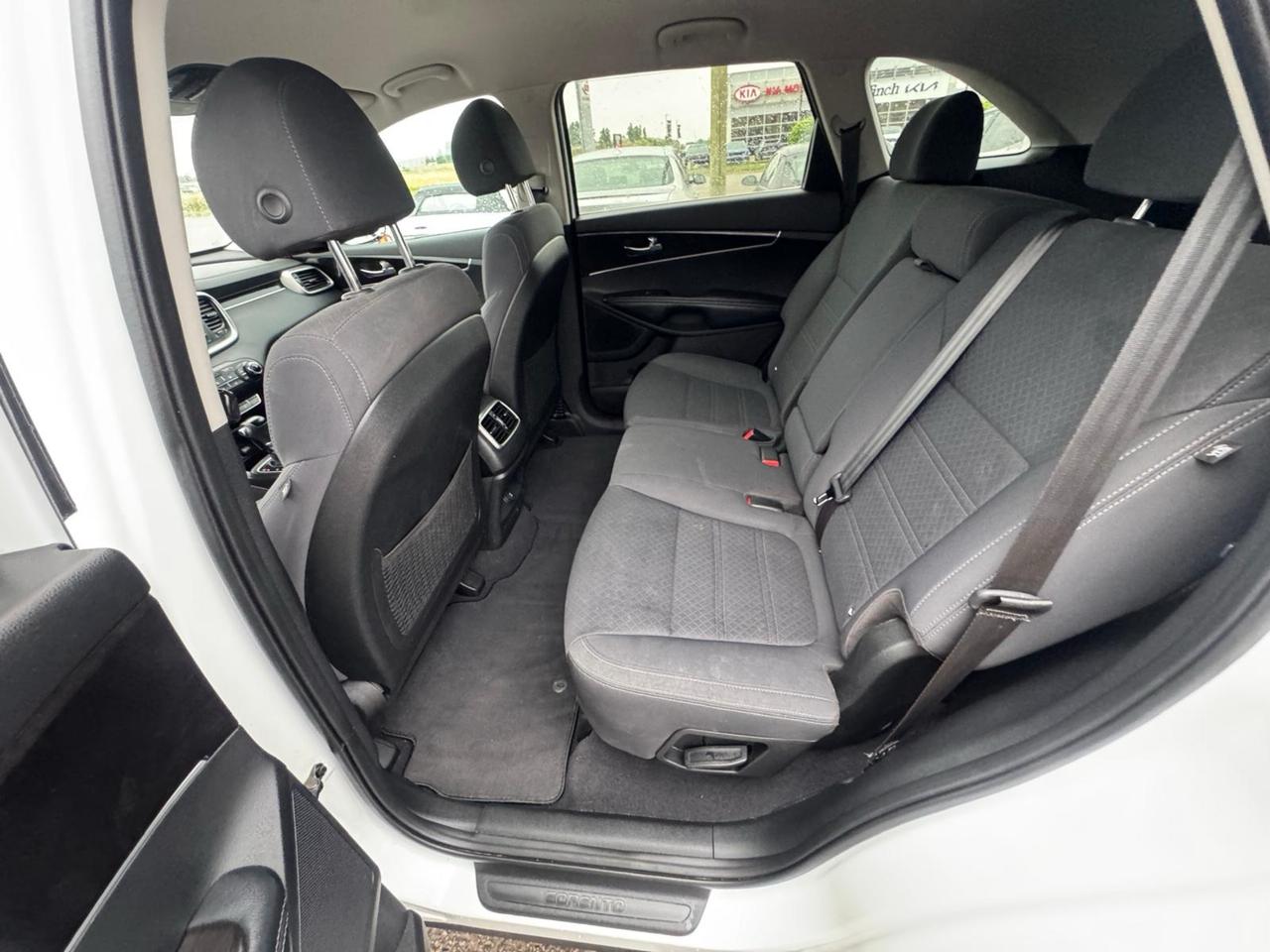 2018 Kia Sorento LX, NO ACCIDENTS, 4 CYLINDER, CERTIFIED Photo