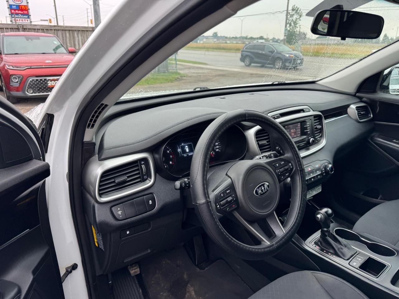 2018 Kia Sorento LX, NO ACCIDENTS, 4 CYLINDER, CERTIFIED Photo