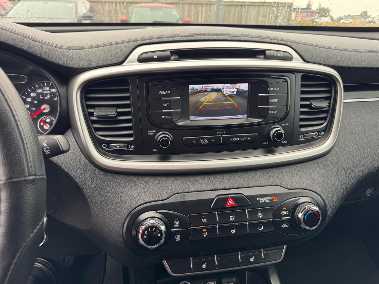 2018 Kia Sorento LX, NO ACCIDENTS, 4 CYLINDER, CERTIFIED Photo