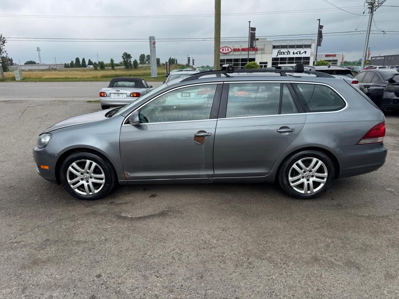 2011 Volkswagen Golf Wagon AS IS, Trendline, MANUAL, RUNS WELL Photo