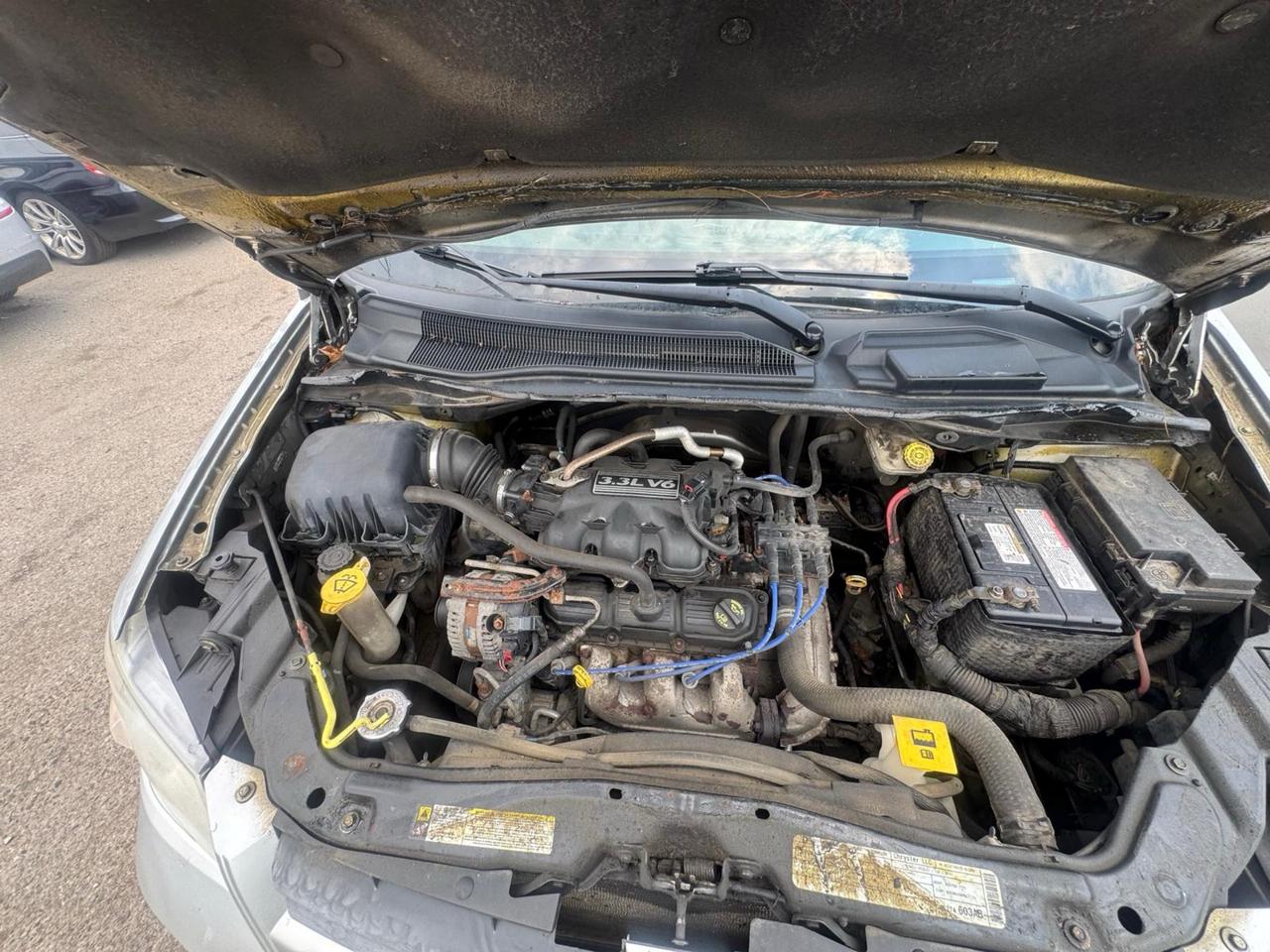 2009 Dodge Grand Caravan SE, 3.3L V6, OILED, 7 PASSENGER, AS IS SPECIAL Photo