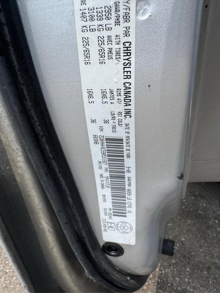 2009 Dodge Grand Caravan SE, 3.3L V6, OILED, 7 PASSENGER, AS IS SPECIAL Photo