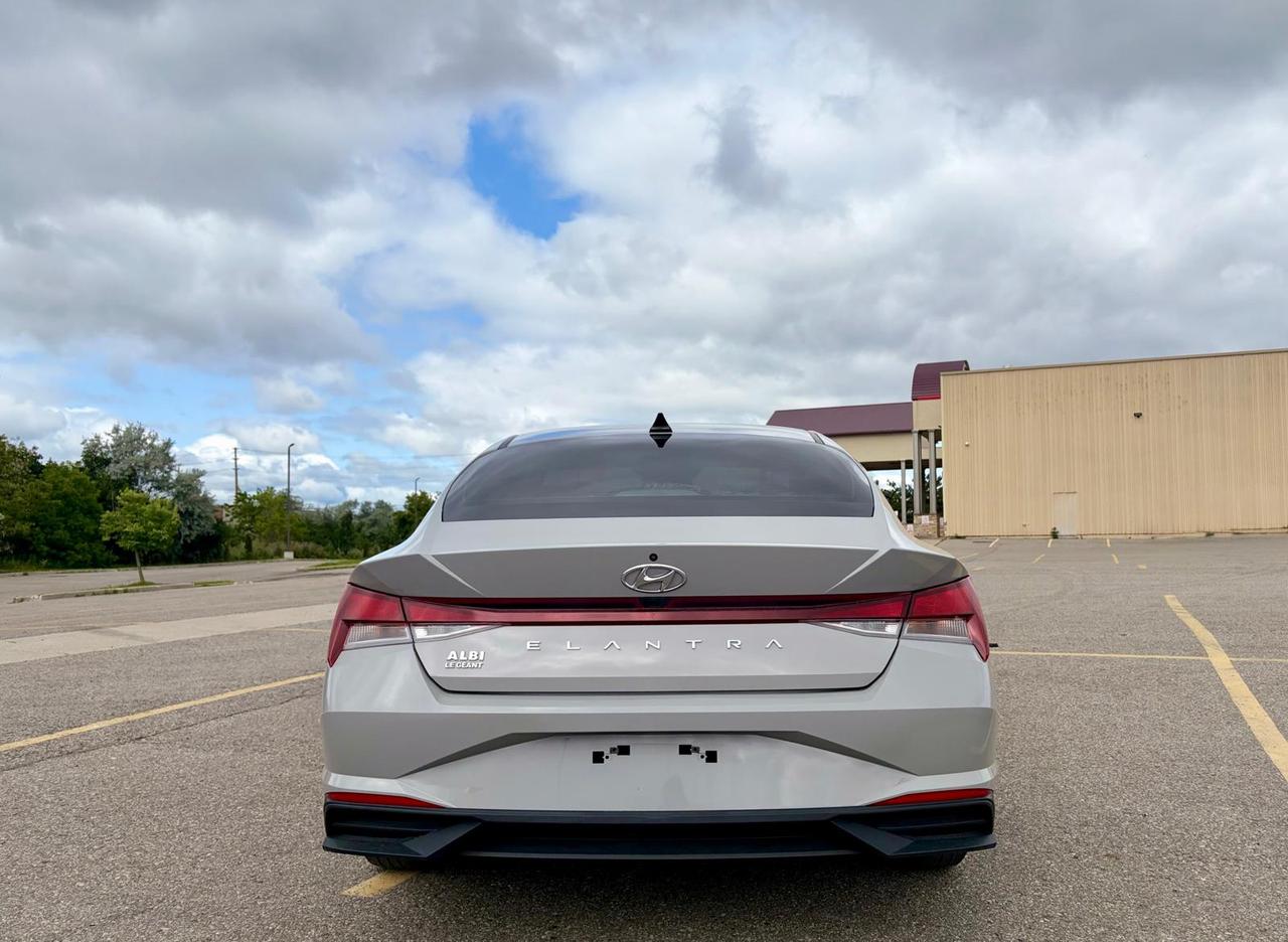 2022 Hyundai Elantra Preferred - Photo #9