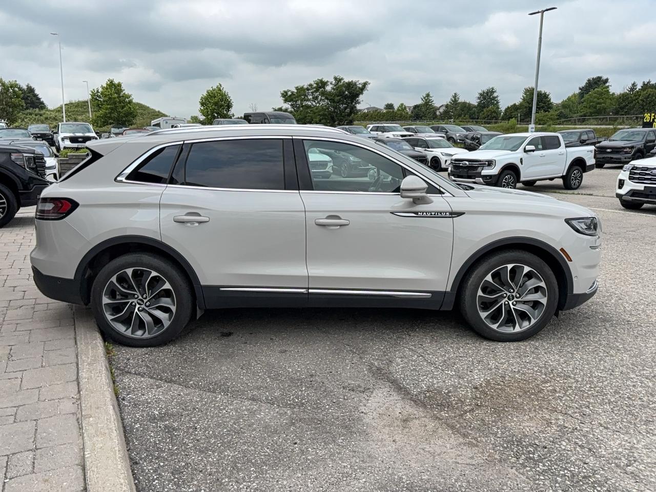 2022 Lincoln Nautilus CERAMIC PEARL! 201A, 20" RIMS, FACTORY HITCH, AWD! Photo4