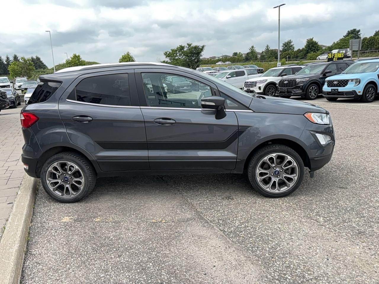 2022 Ford EcoSport TITANIUM, HEATED WHEEL, 17'S, SPORT DECAL! LOW KMS Photo