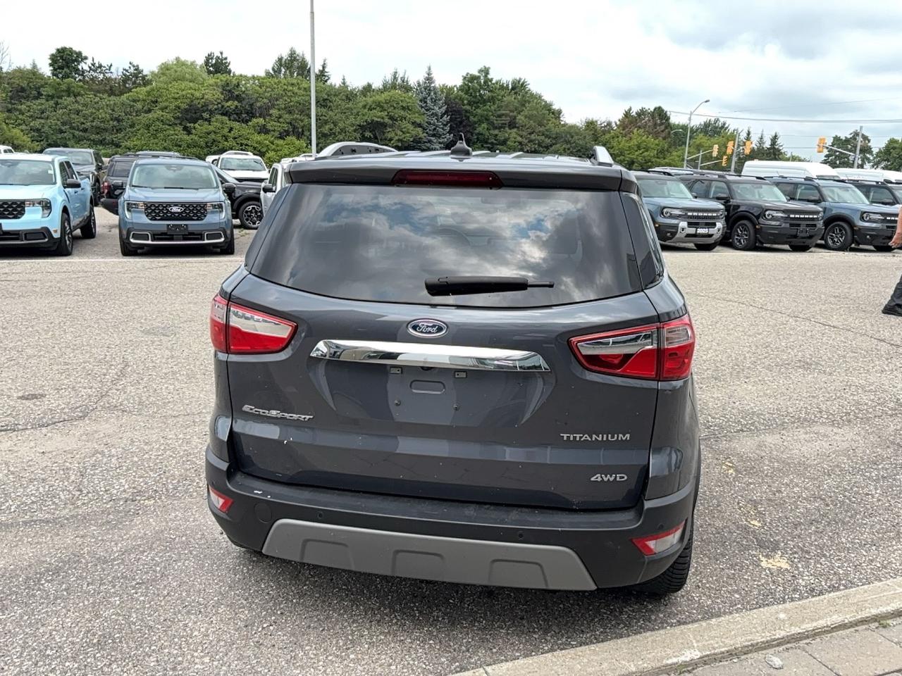 2022 Ford EcoSport TITANIUM, HEATED WHEEL, 17'S, SPORT DECAL! LOW KMS Photo