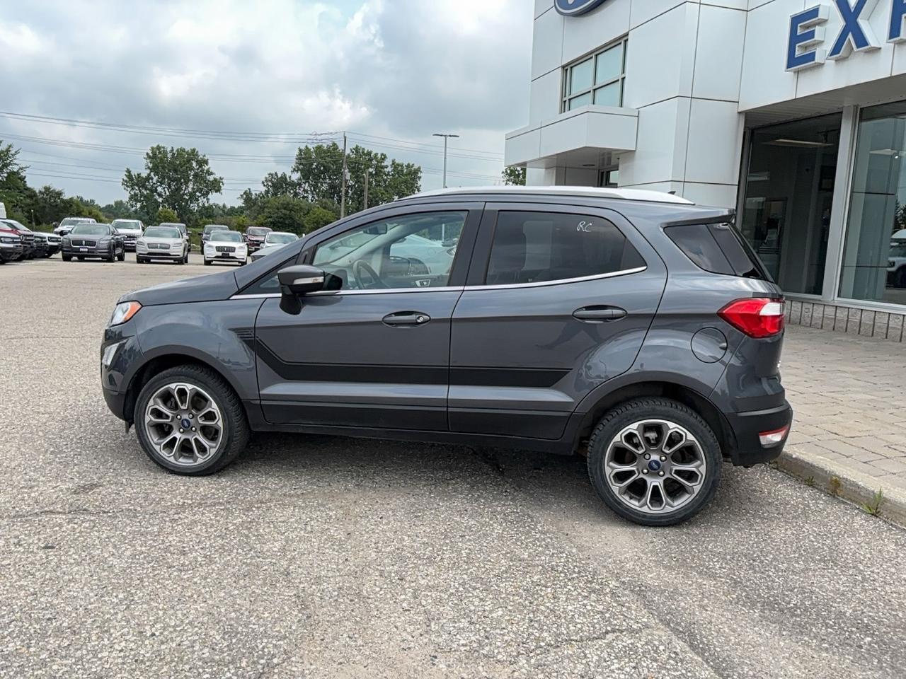 2022 Ford EcoSport TITANIUM, HEATED WHEEL, 17'S, SPORT DECAL! LOW KMS Photo
