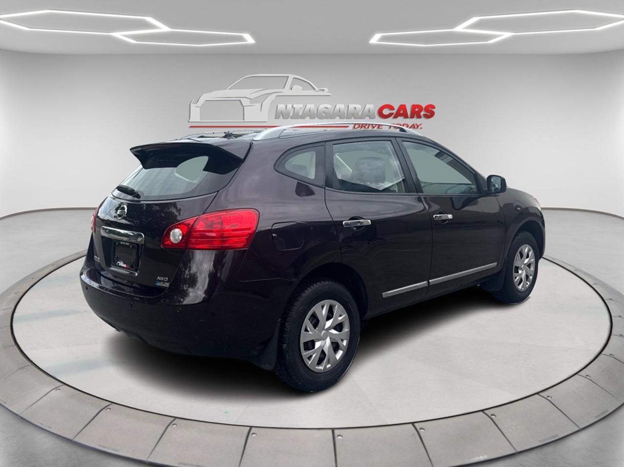 2011 Nissan Rogue SV Photo