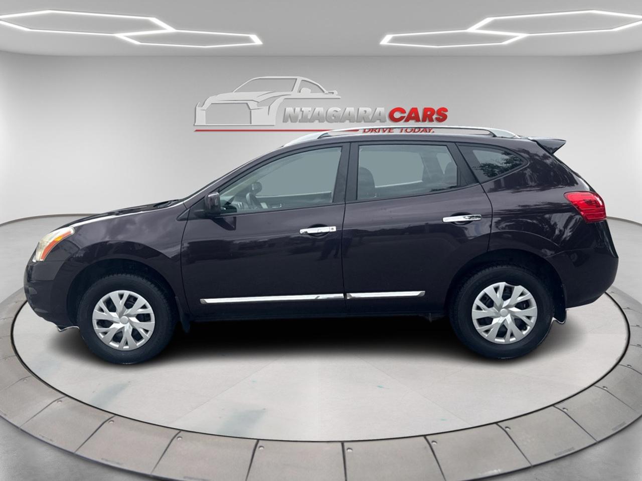 2011 Nissan Rogue SV Photo