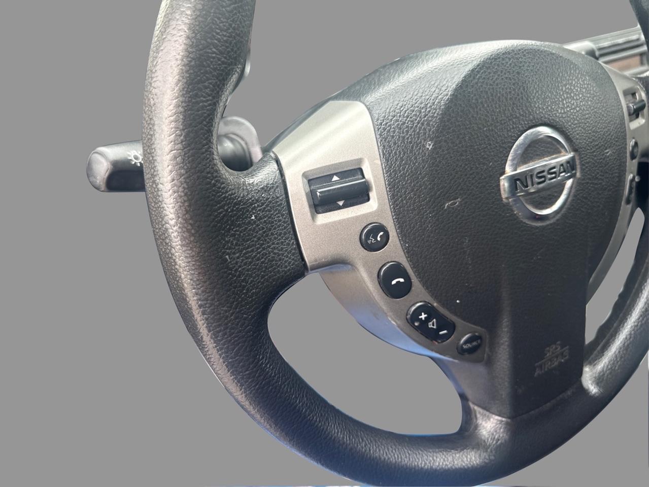 2011 Nissan Rogue SV Photo
