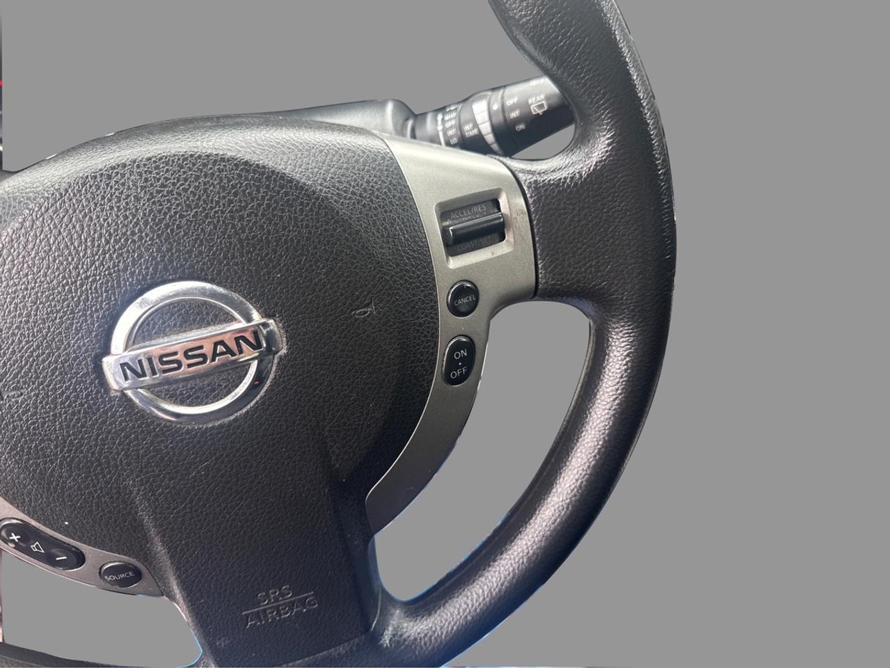 2011 Nissan Rogue SV Photo