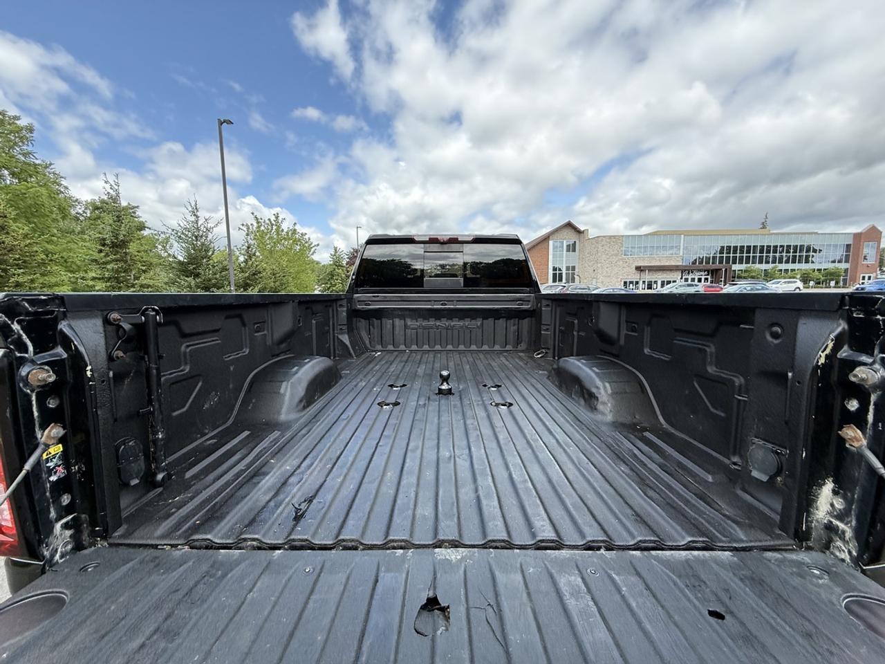 2021 GMC Sierra 2500 HD DENALI Photo