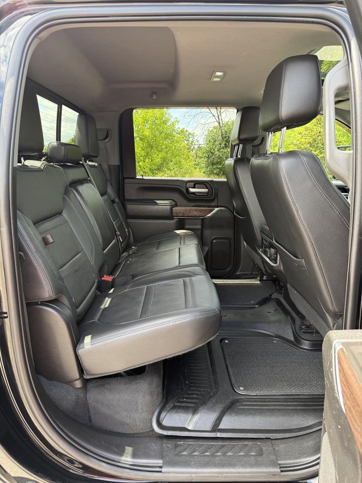 2021 GMC Sierra 2500 HD DENALI Photo