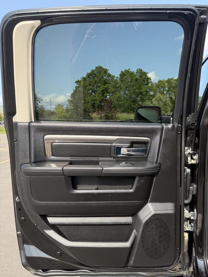 2018 RAM 2500 Laramie Photo