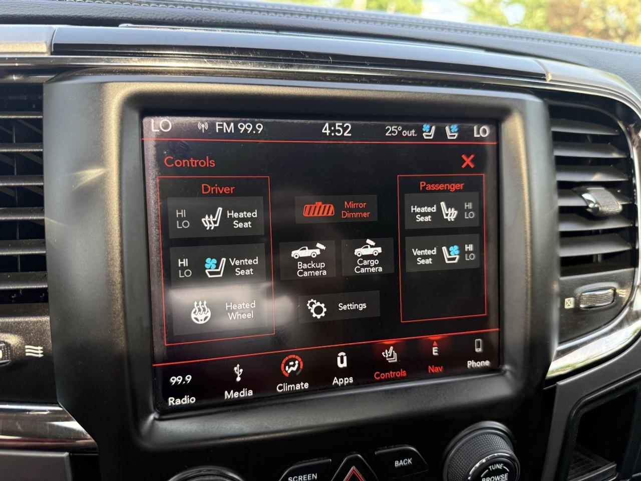 2018 RAM 2500 Laramie Photo