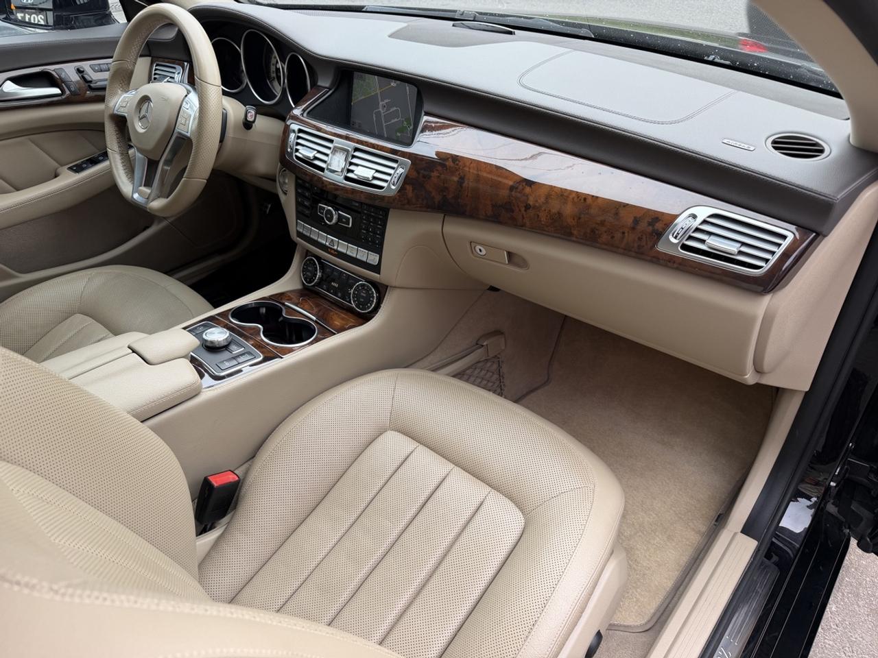 2013 Mercedes-Benz CLS CLS550 4MATIC Photo