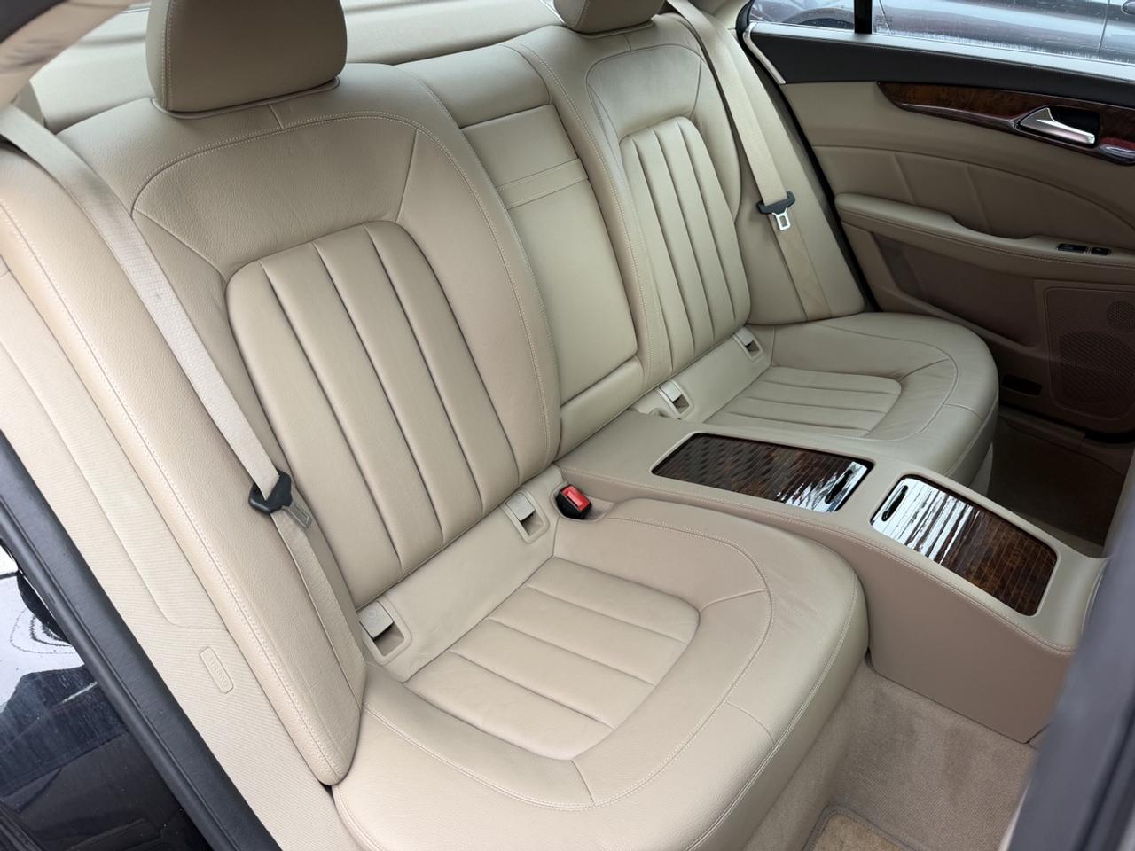 2013 Mercedes-Benz CLS CLS550 4MATIC Photo