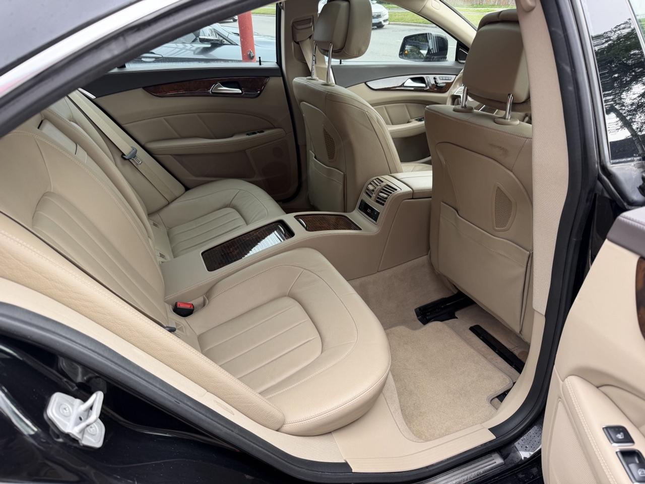2013 Mercedes-Benz CLS CLS550 4MATIC Photo