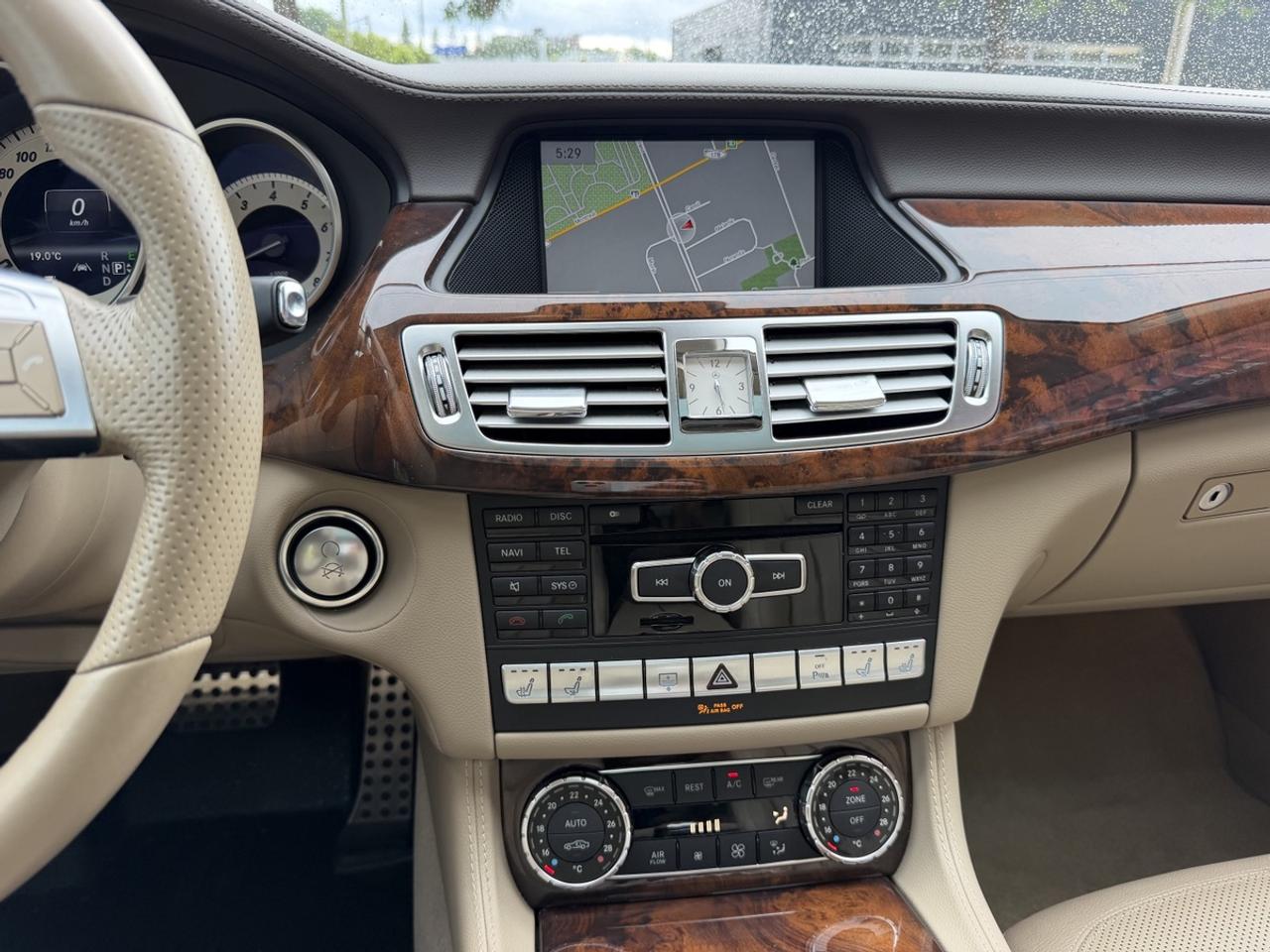 2013 Mercedes-Benz CLS CLS550 4MATIC Photo