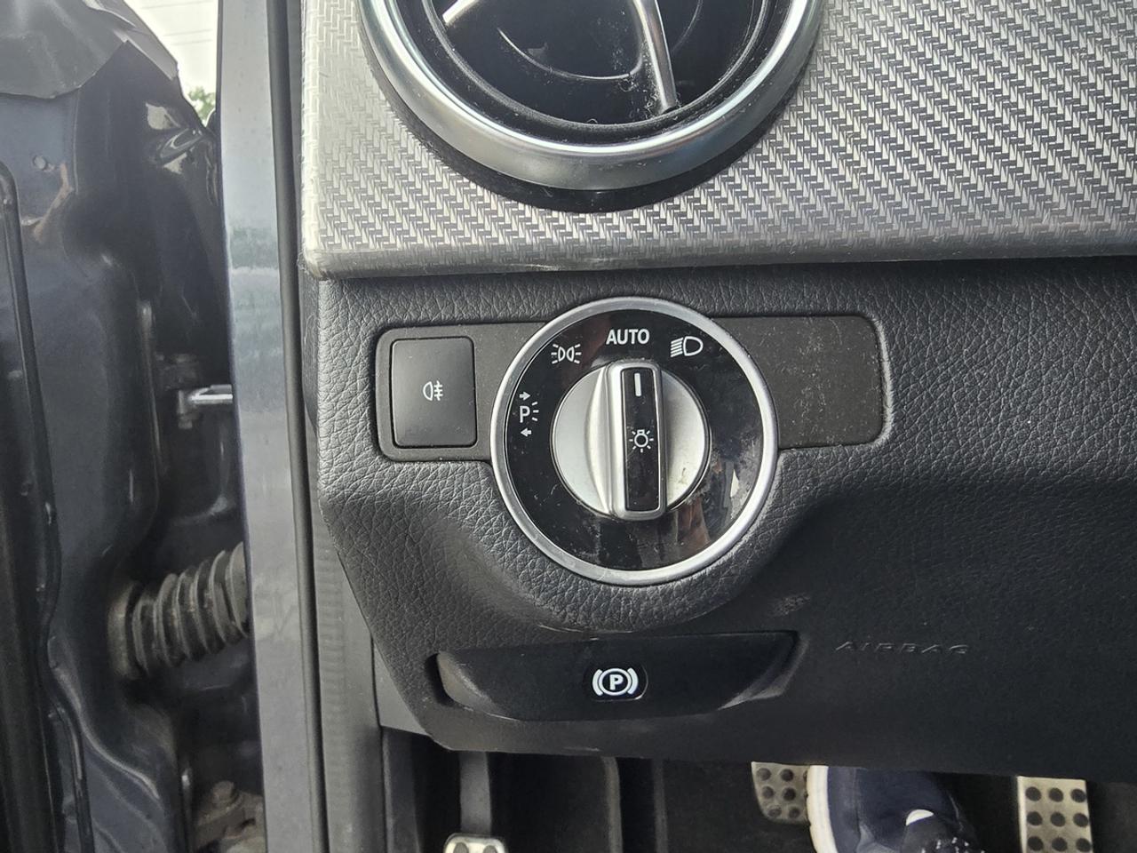 2014 Mercedes-Benz GLK-Class GLK350 4MATIC Photo