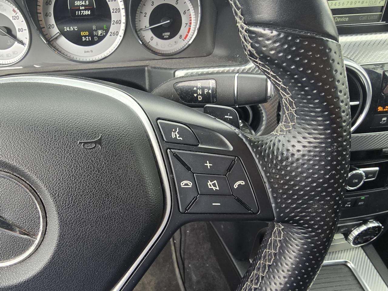 2014 Mercedes-Benz GLK-Class GLK350 4MATIC Photo