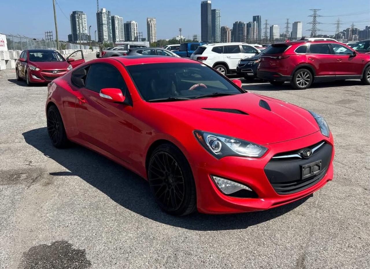 2014 Hyundai Genesis Premium Photo