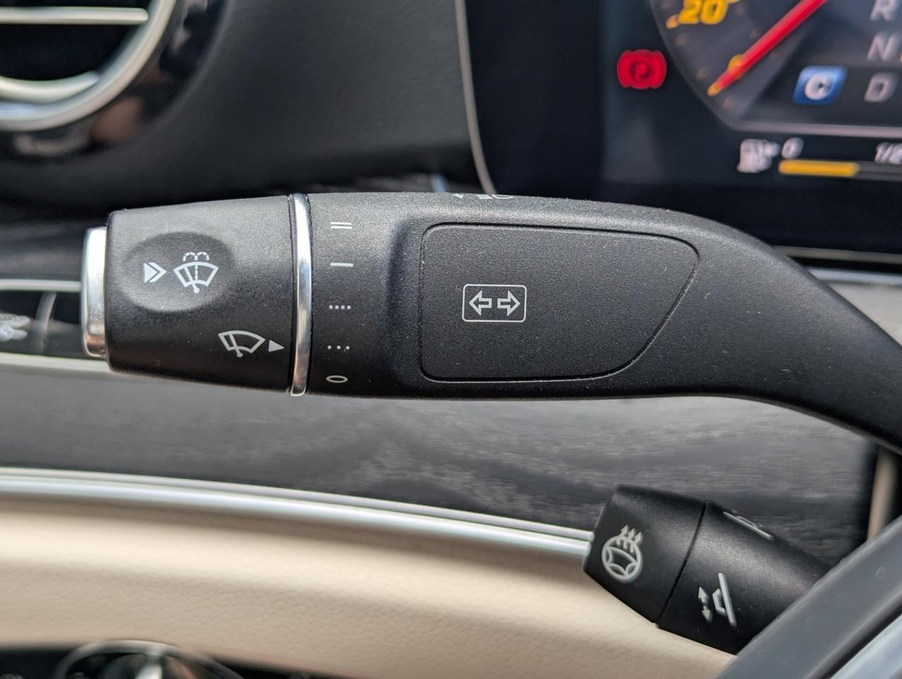 2017 Mercedes-Benz E-Class E300/Luxury/4MATIC/HeadsupDSP/360Cam Photo