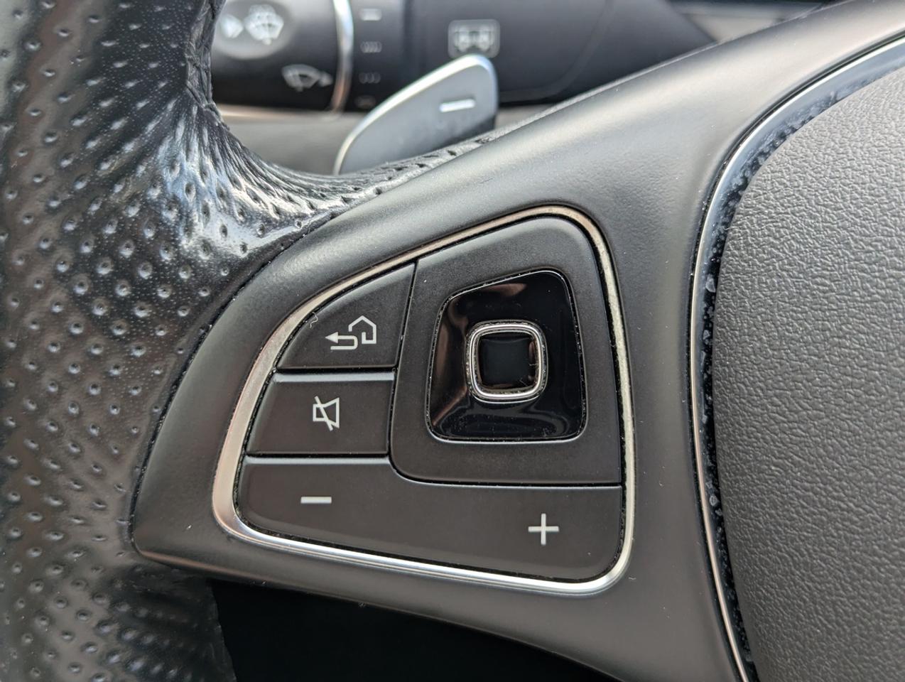 2017 Mercedes-Benz E-Class E300/Luxury/4MATIC/HeadsupDSP/360Cam Photo