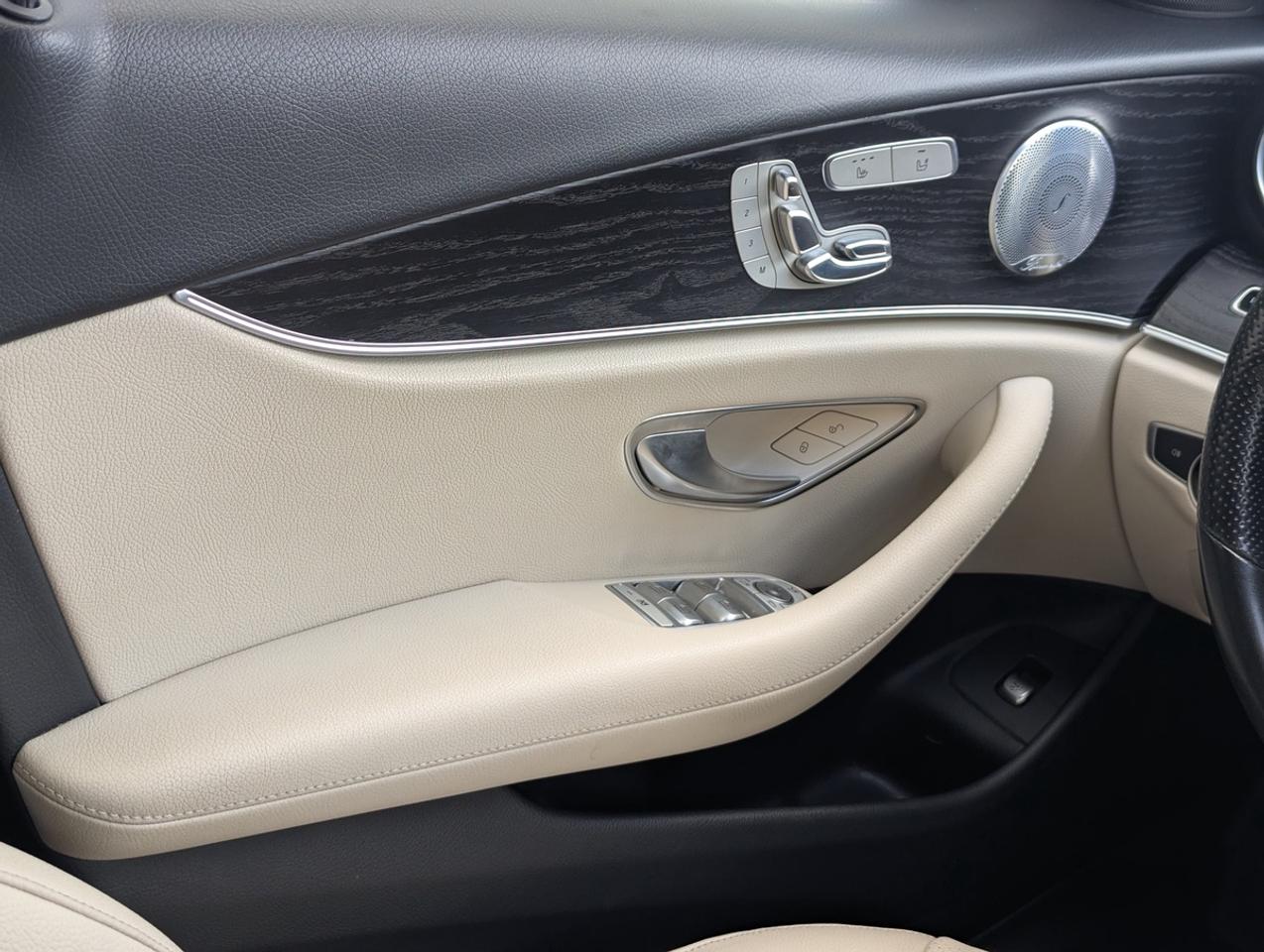 2017 Mercedes-Benz E-Class E300/Luxury/4MATIC/HeadsupDSP/360Cam Photo