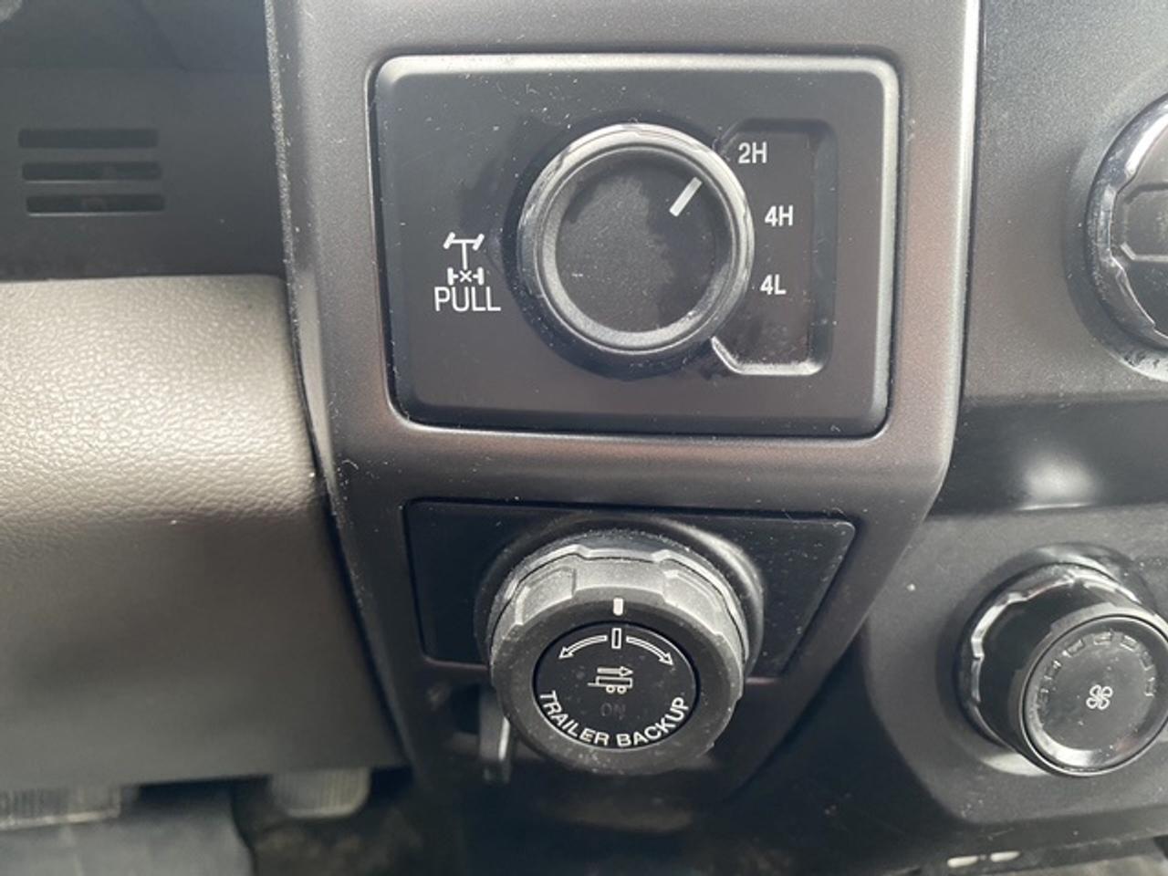 2020 Ford F-150 XLT CREW CAB STD BED 4WD SUPERCREW Photo
