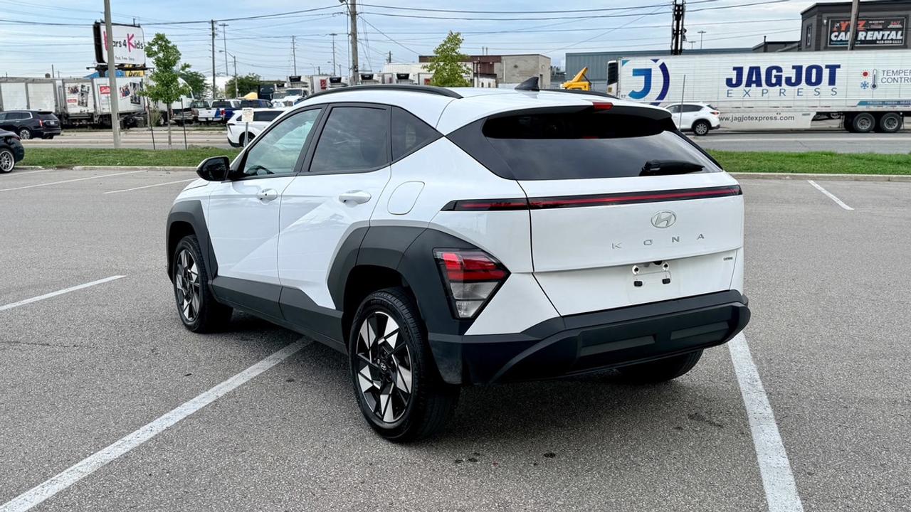 2025 Hyundai KONA SEL Photo
