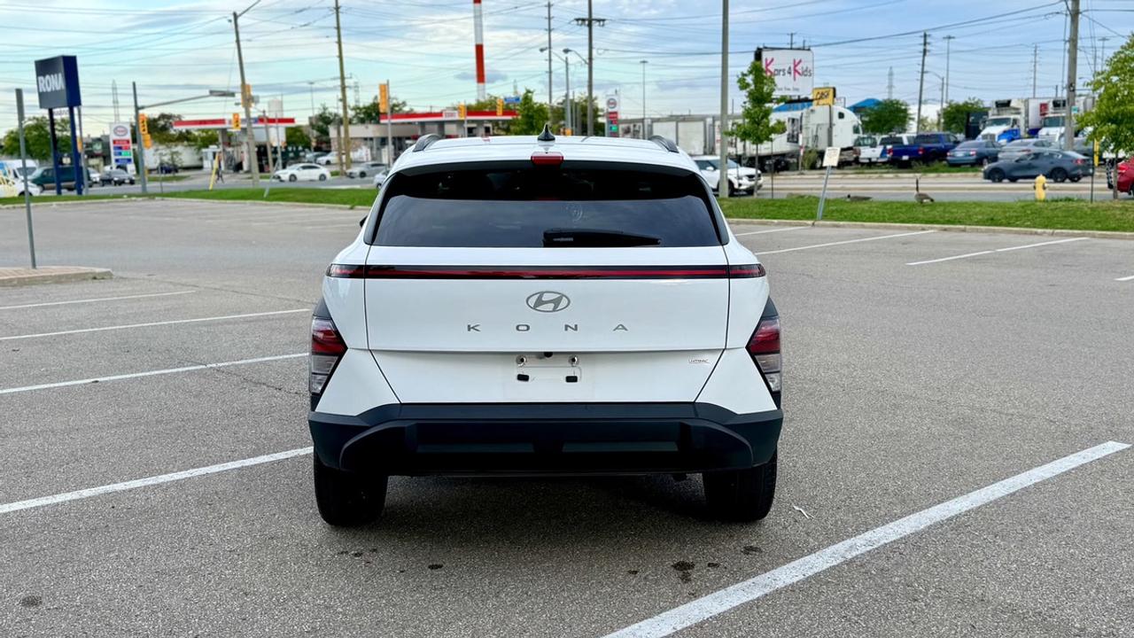 2025 Hyundai KONA SEL Photo