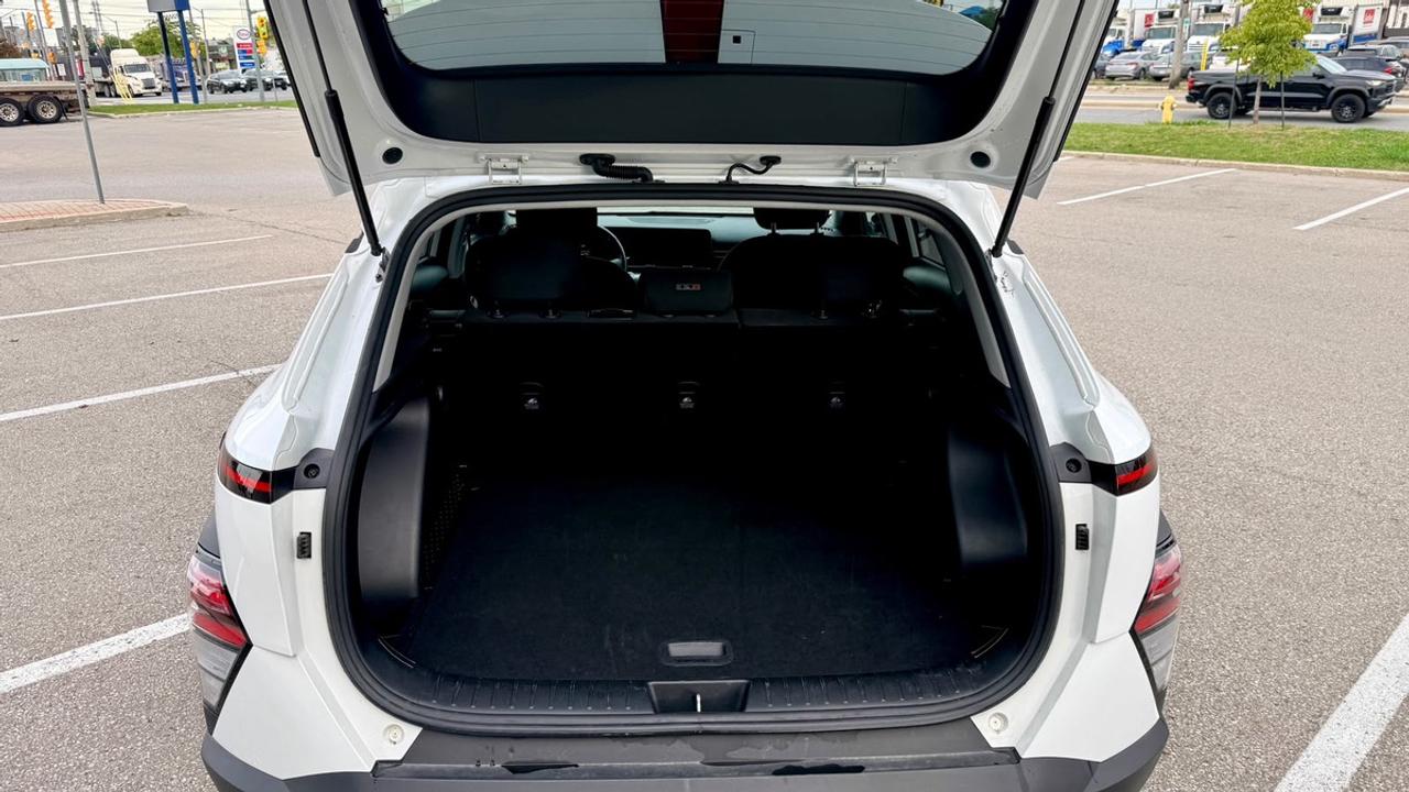 2025 Hyundai KONA SEL Photo