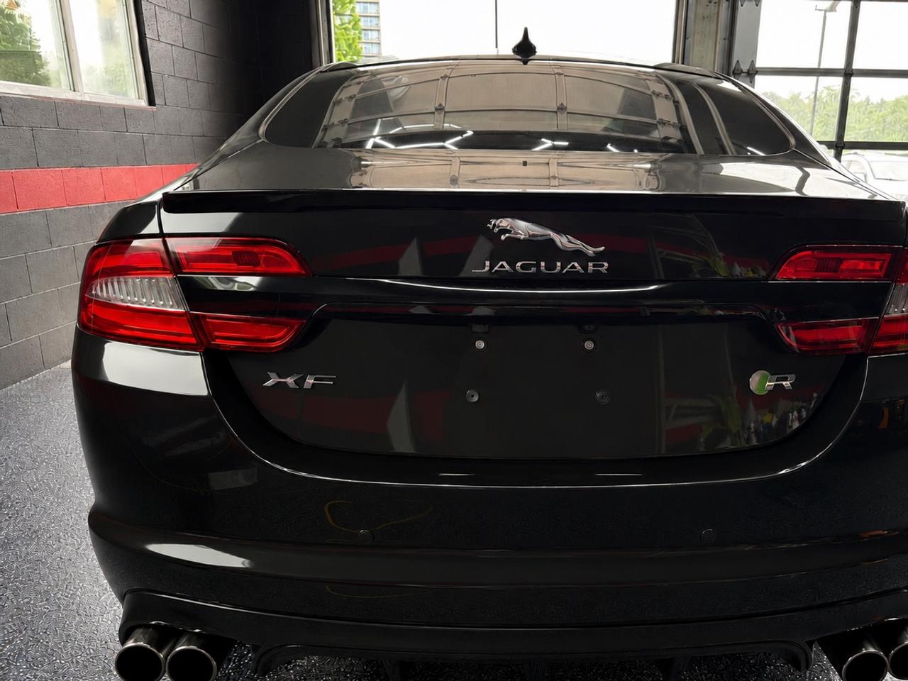 2015 Jaguar XFR SUPERCHARGED V8 Premium Photo