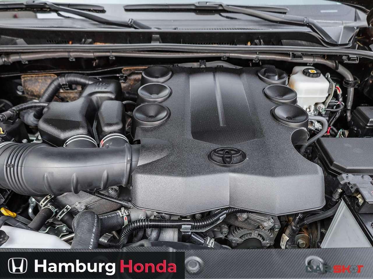 2022 Toyota 4Runner 4WD Photo
